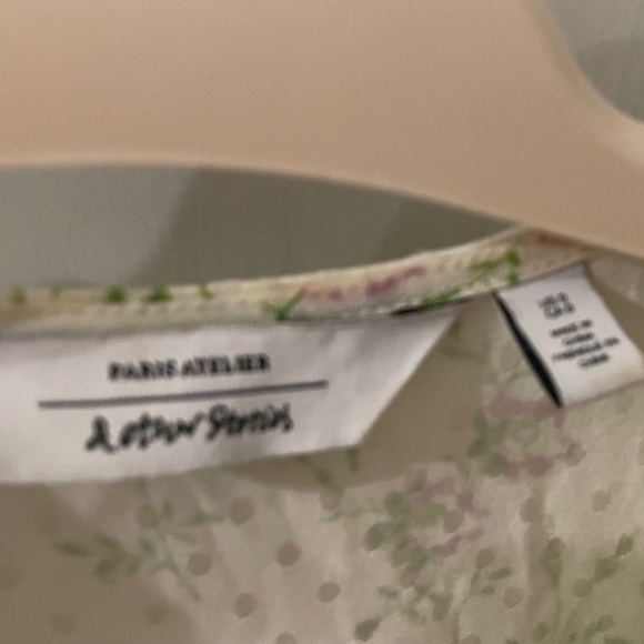 & Other Stories V-Neck Buttoned Peplum Floral Blouse - Picture 5 of 7